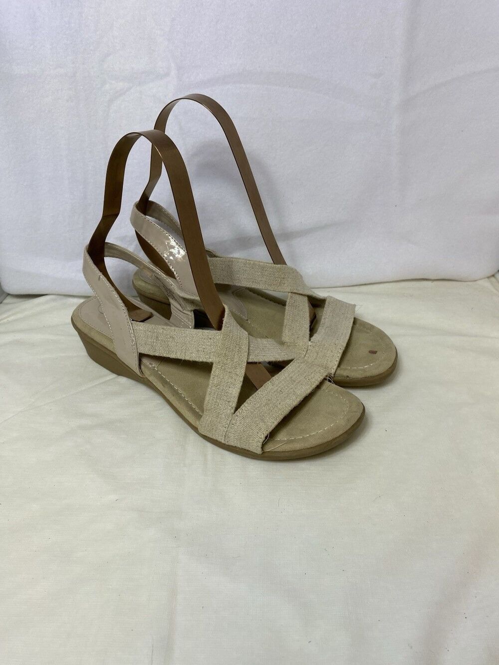 Mootsies Tootsies Womens Size 8M Khaki Sandals Strappy Slingback Flats IDAir